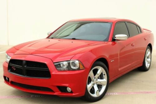 2011 dodge charger r/t , chrome wheels, 1 owner , loaded, new car trade-in