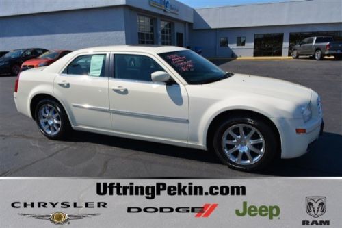 Touring 3.5l nav cd high output rear wheel drive power steering abs fog lamps