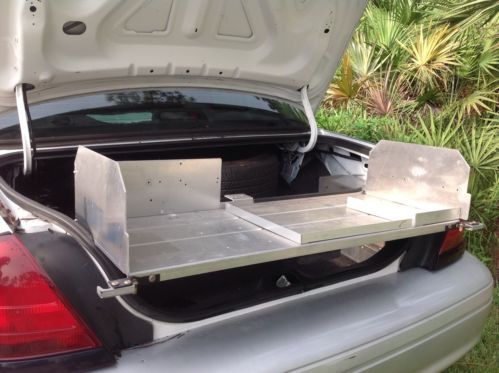 2004 P71 CROWN VICTORIA POLICE PACKAGE...ORIG FLORIDA CAR 112k SILVER DETECTIVE, image 2