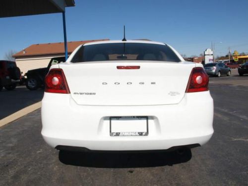 2013 dodge avenger se