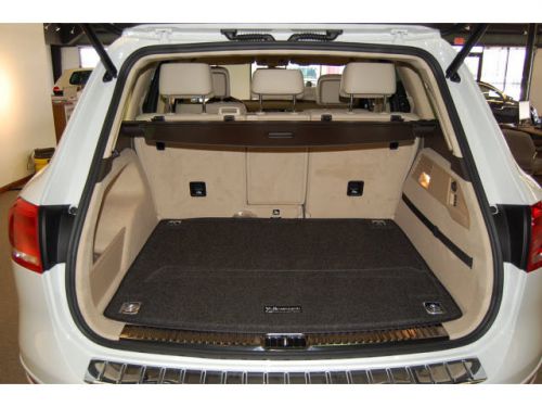2014 Volkswagen Touareg 3.6L Lux, US $52,655.00, image 7