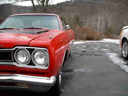 1968 GTX clone, red with white and red bucket seat interior., image 4