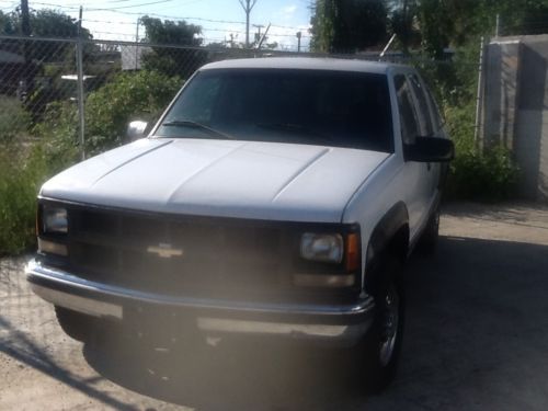 1999 chevrolet k2500 suburban base sport utility 4-door 5.7l