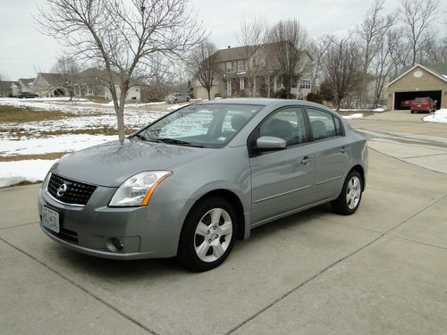 2008 nissan sentra s sedan 4-door 2.0l 1 owner non smoker all records