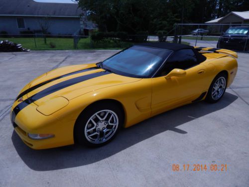 2002 chevrolet corvette base convertible 2-door 5.7l six speed