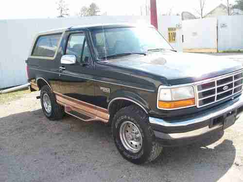 1995 Ford Bronco Eddie Bauer Sport Utility 2-Door 5.8L, image 2