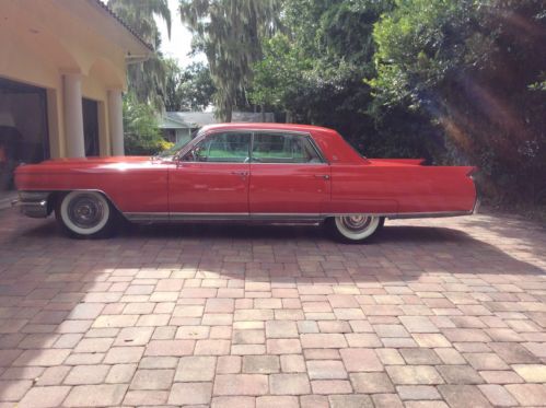 1964 cadillac fleetwood. excellent show car.