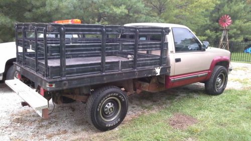 1992 Chevy K2500 Flatbed with Metal Stake Sides - No Reserve, image 11