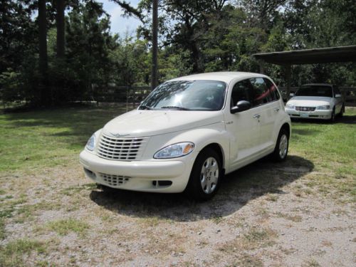 2005 chrysler pt cruiser low miles! very clean! service up to date