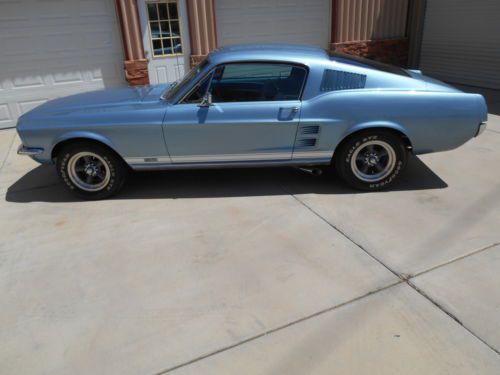 1967 ford mustang fastback