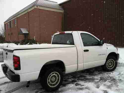 2007 Dodge Ram 1500 ST Pickup Truck 3.7L, V6 , Hard Bed Cover, Low Reserve, image 2