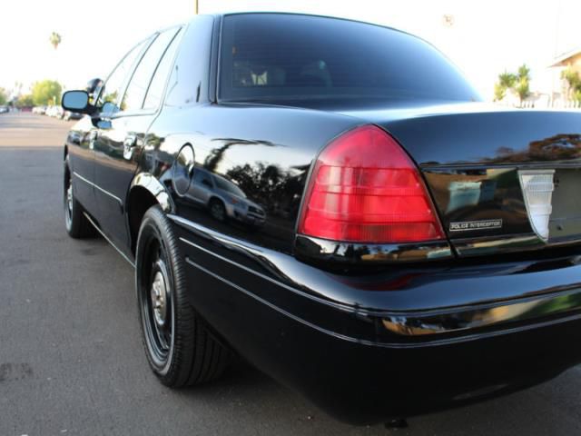 Ford crown victoria