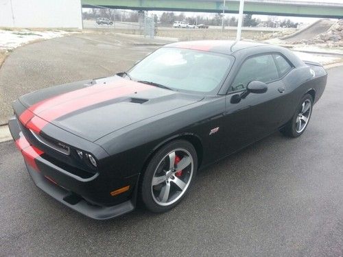 2013 dodge challenger srt8