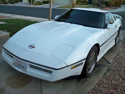 1989 chevrolet corvette base hatchback 2-door 5.7l awesome looking good shape