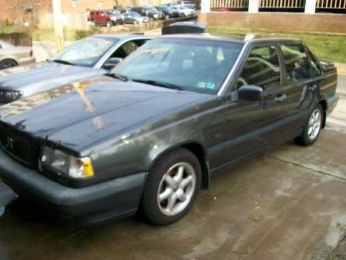 Volvo 850 glt, nice condition, no rust, htd sts, keyless, sunroof, no reserve!