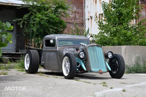 1933 dodge 1/2 ton pick up truck