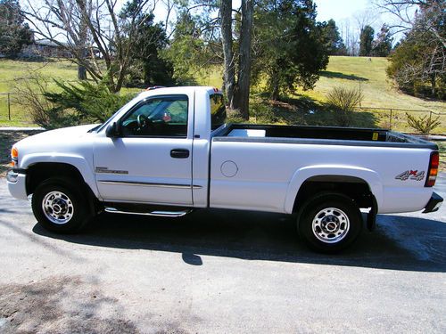 Duramax diesel regular cab 4 wheel drive sle loaded low miles super clean