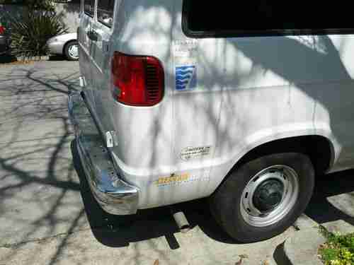 2002 Dodge CNG Ram 2500 Van (CA HOV Sticker), image 2