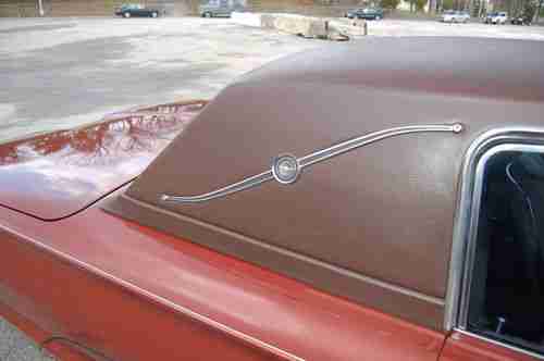 1966 Ford Thunderbird Town Landau, image 4