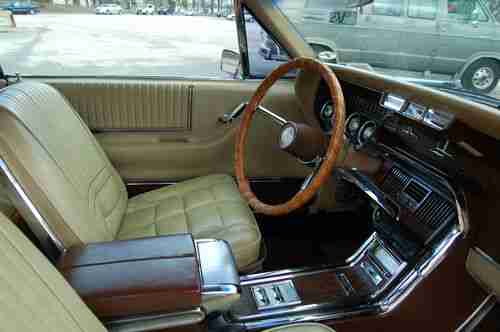 1966 Ford Thunderbird Town Landau, image 17