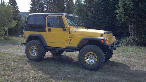 2000 jeep wrangler sport sport utility 2-door 4.0l