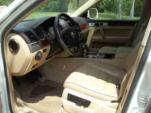 2005 Volkswagen Touareg Base Sport Utility 4-Door 3.2L, US $12,900.00, image 6