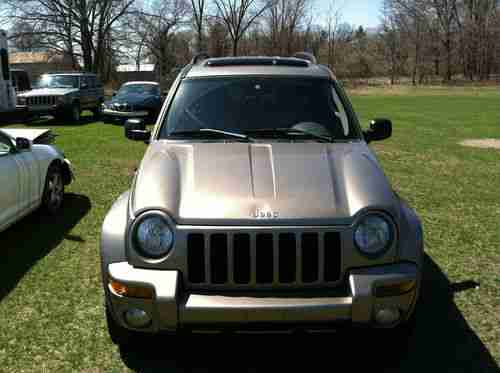 2003 Jeep Liberty Limited Sport Utility 4-Door 3.7L, image 6