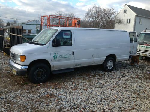 E-350 extended diesel van