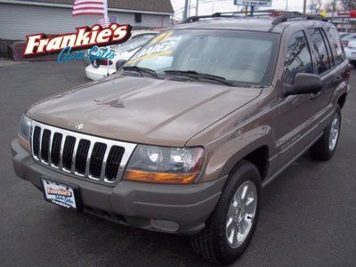 Jeep laredo suv v-8 4x4 sun roof loaded