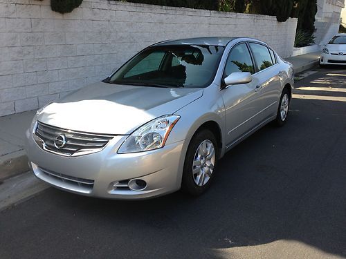 2012 nissan altima 2.5-s   salvage title,save , no reserve,drives great,lqqk