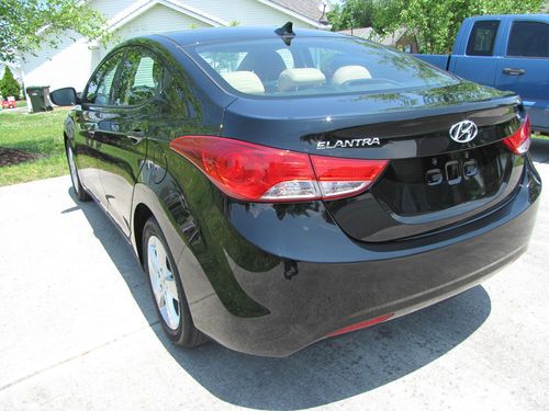 HYUNDAI ELANTRA 2013 Only 2600 miles, save 1000`s! No reserve, image 5