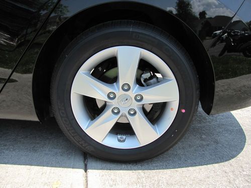 HYUNDAI ELANTRA 2013 Only 2600 miles, save 1000`s! No reserve, image 10