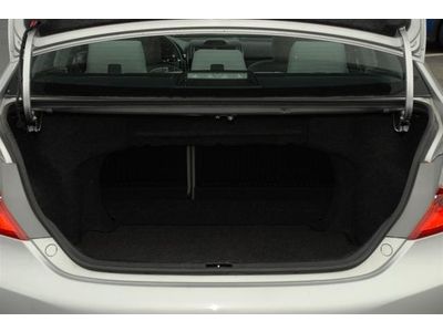 2012 Toyota Camry LE, image 23