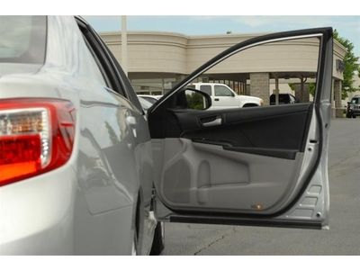 2012 Toyota Camry LE, image 27