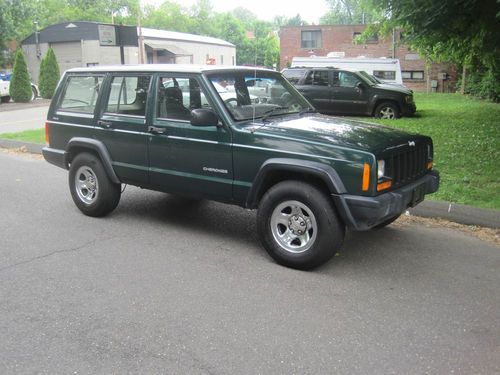 Rhd right hand drive postal 4x4 very hard to find runs excellent