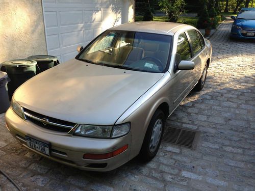 1997 nissan maxima gle sedan 4-door 3.0l