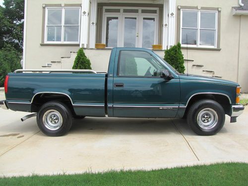 1998 chevrolet cheyenne short bed 112k miles near mint cond. very nice 5.0
