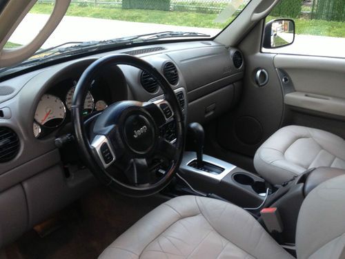 2002 Jeep Liberty Limited Sport Utility 4-Door 3.7L 4X4 Limited, image 7