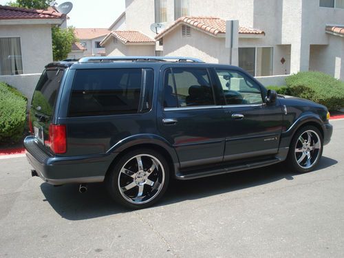 2001 lincoln navigator base sport utility 4-door 5.4l leather 22 inch chrome dvd