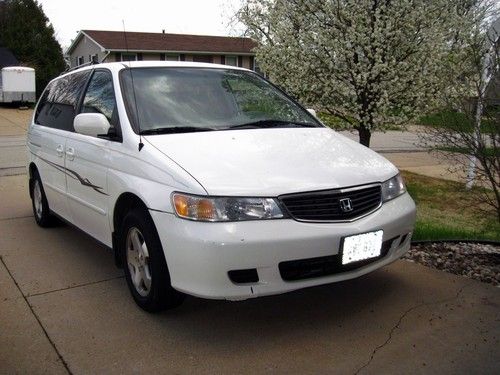 2001 honda odyssey ex mini van white