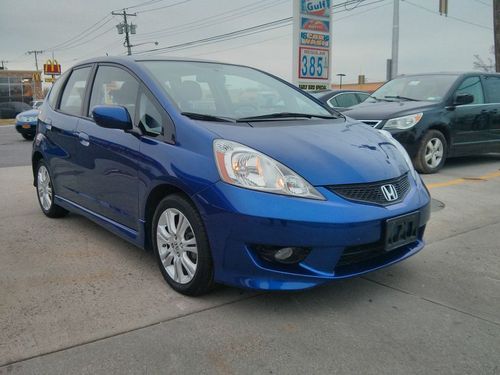 2010 honda fit sport hatchback 4-dr 1.5l gas saver runs/drives great no reserve