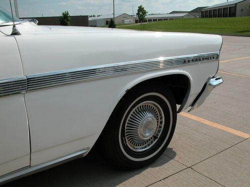 1963 Pontiac Bonneville Base 6.4L, image 4