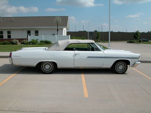 1963 Pontiac Bonneville Base 6.4L, image 23