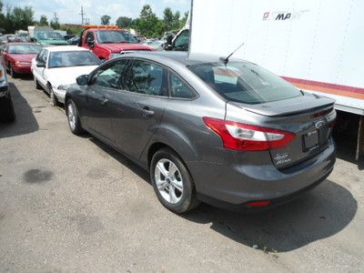Rebuildable Salvage Repairable SYNC SE good tires low miles, image 2