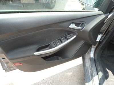 Rebuildable Salvage Repairable SYNC SE good tires low miles, image 19