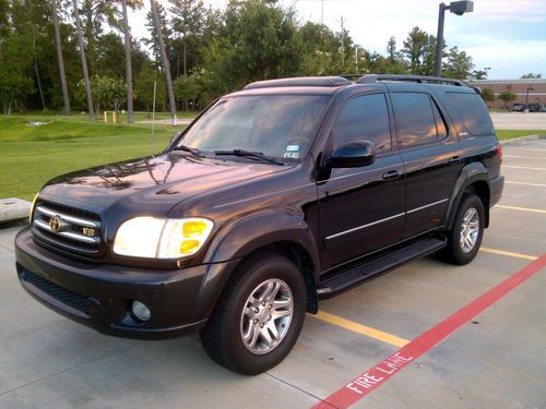 Lovely 2003 toyota sequoia limited edition w/ gold package best offer gets it!!!
