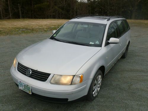 2001 volkswagen passat gls 4 motion awd wagon 4-door 2.8l