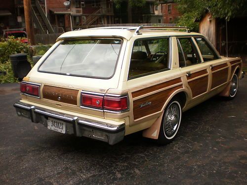 1978 Chrysler Town & Country wagon, image 4