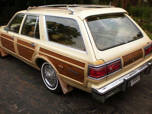 1978 Chrysler Town & Country wagon, image 5