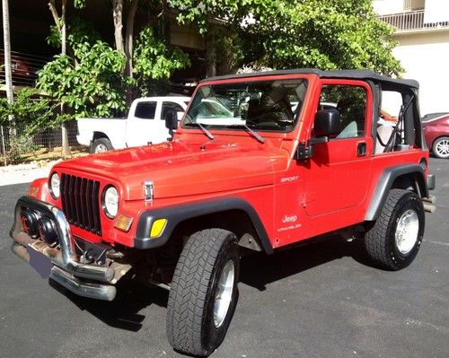 Pcsing 2003 jeep wrangler 4x4 rhino lined, tuffy console, low miles! - $9,999